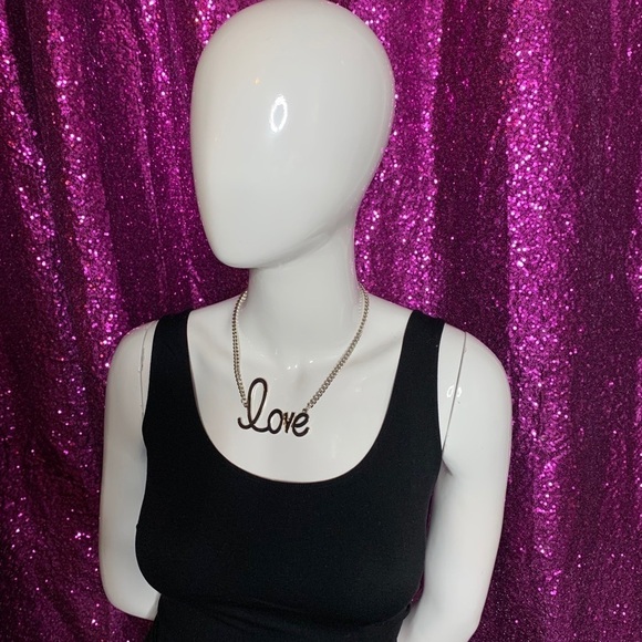 LOVE necklace - Picture 3 of 3